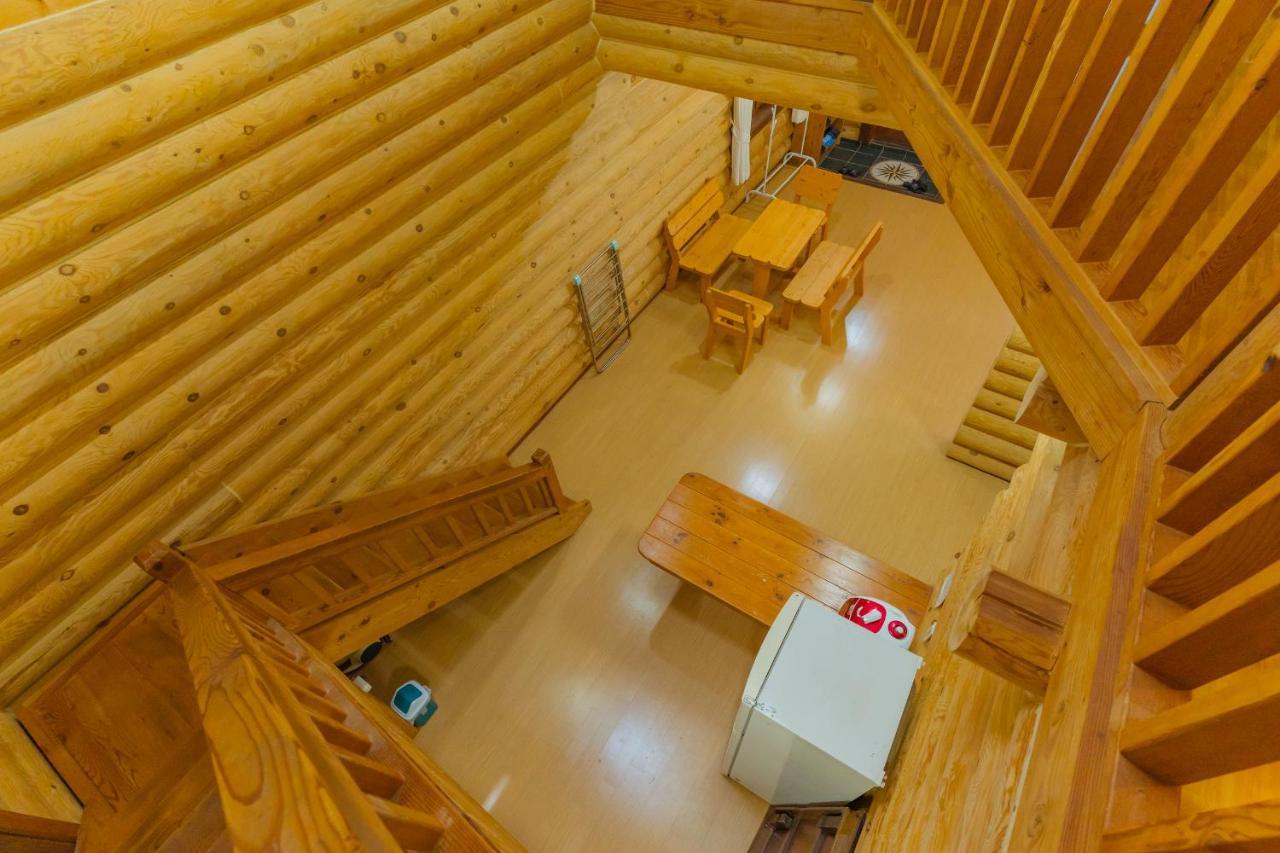 סאוגוויפו Jungmun Log Pension & Resort מראה חיצוני תמונה