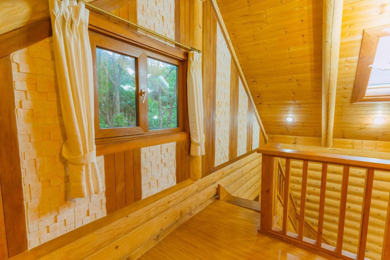 סאוגוויפו Jungmun Log Pension & Resort מראה חיצוני תמונה