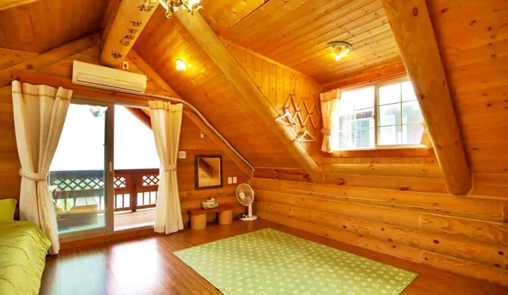 סאוגוויפו Jungmun Log Pension & Resort מראה חיצוני תמונה